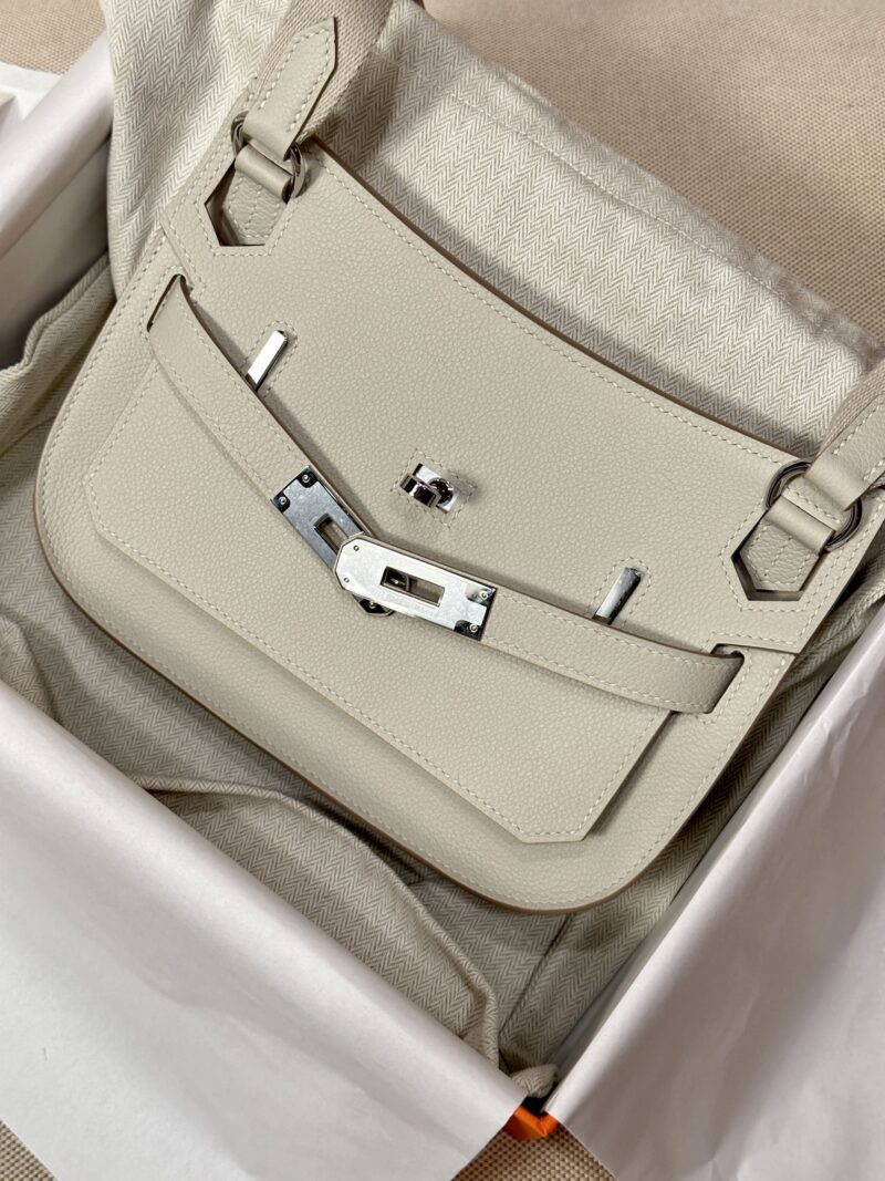 Hermès Jypsiere 23 Evercolor Beton Silver Hardware - Image 5