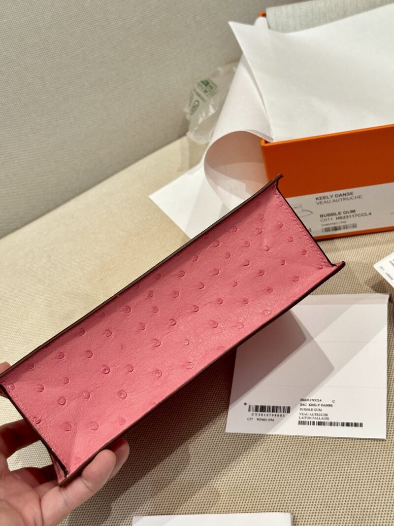 Hermès Kelly Danse 22 Ostrich Rose Bubble Gold Hardware - Image 10