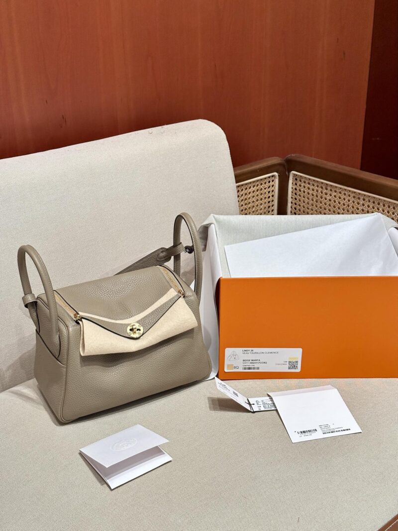 Hermès Lindy 26 Taurillon Clemence Beige Marfa Gold Hardware