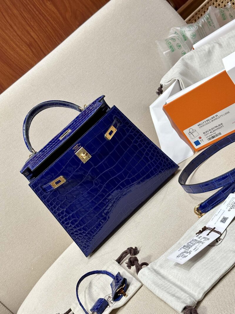 Hermès Kelly 25 Shiny Porosus Blue Electric Gold Hardware - Image 8
