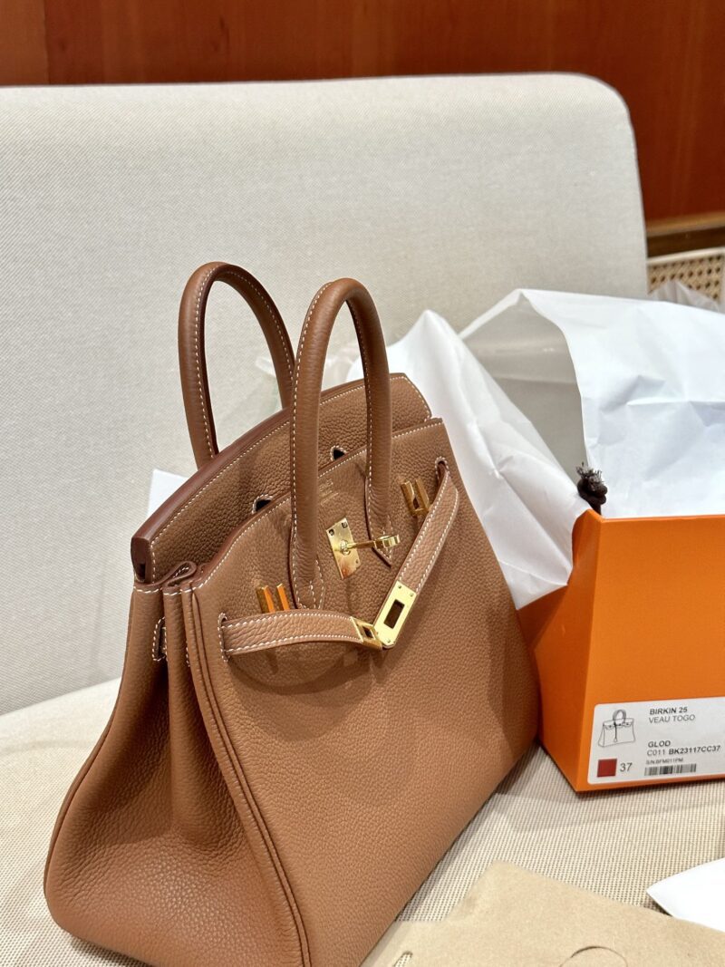 Hermès Birkin 25 Gold Togo Gold Hardware - Image 8