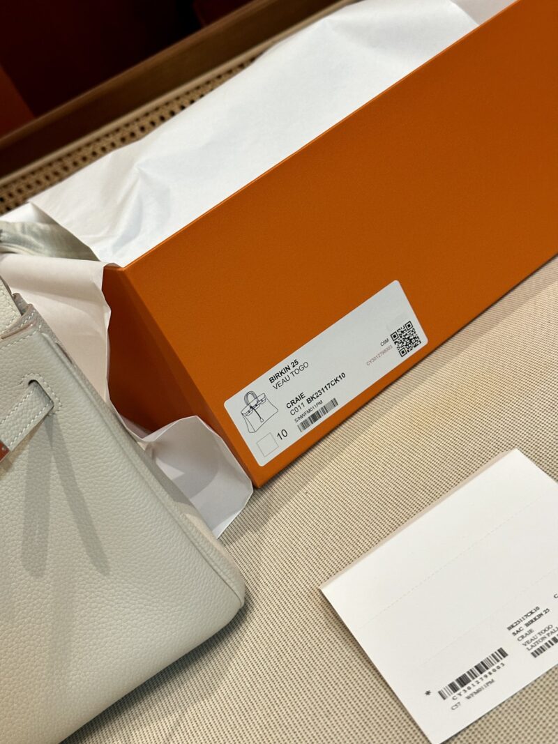 Hermès Birkin 25 Craie, Silver Togo Palladium Hardware - Image 15