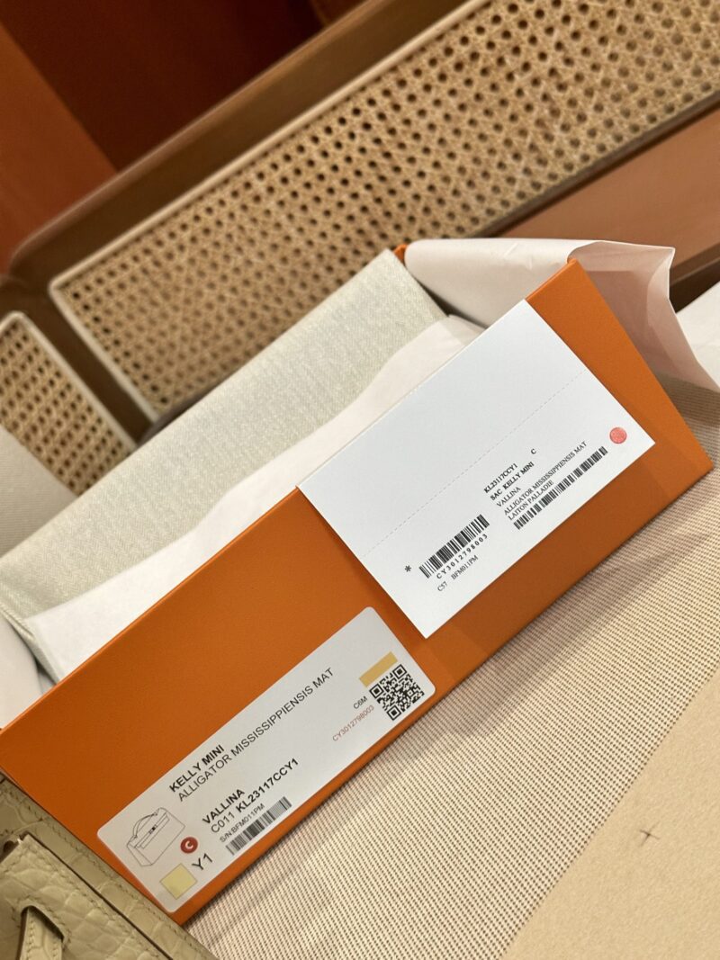 Hermès Kelly Pochette Vallina Matte Crocodile Gold Hardware