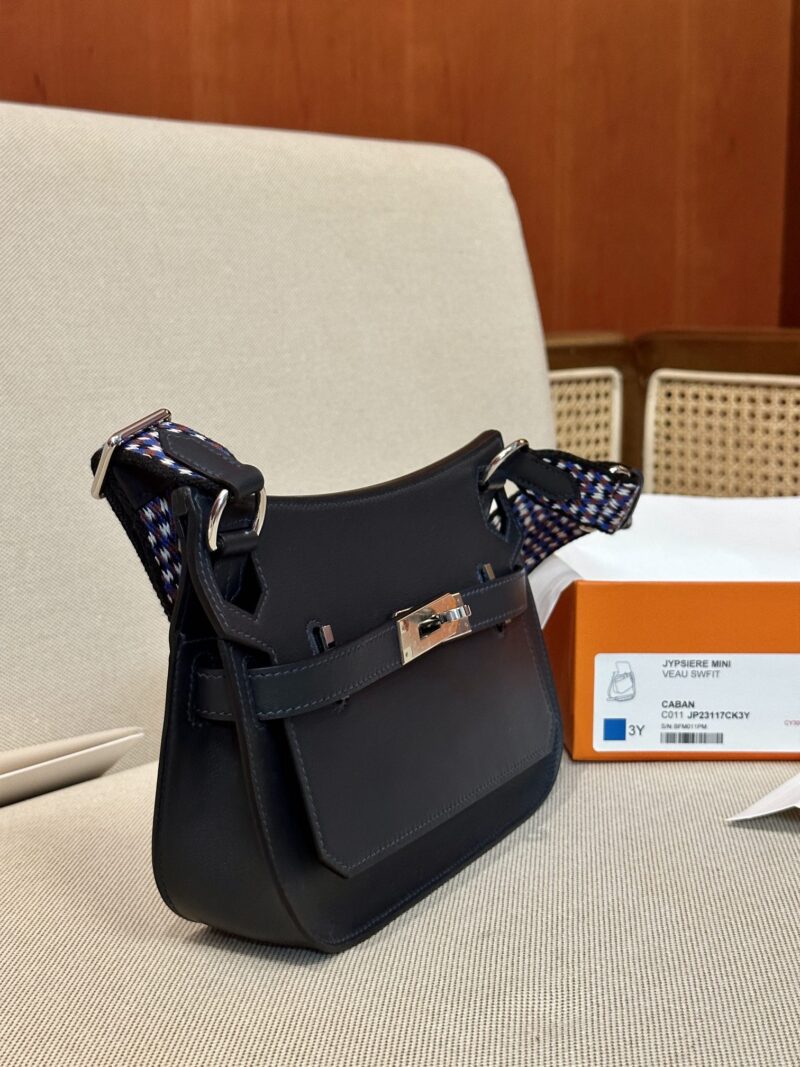 Hermès Jypsiere 23 Swift Caban Silver Hardware - Image 10