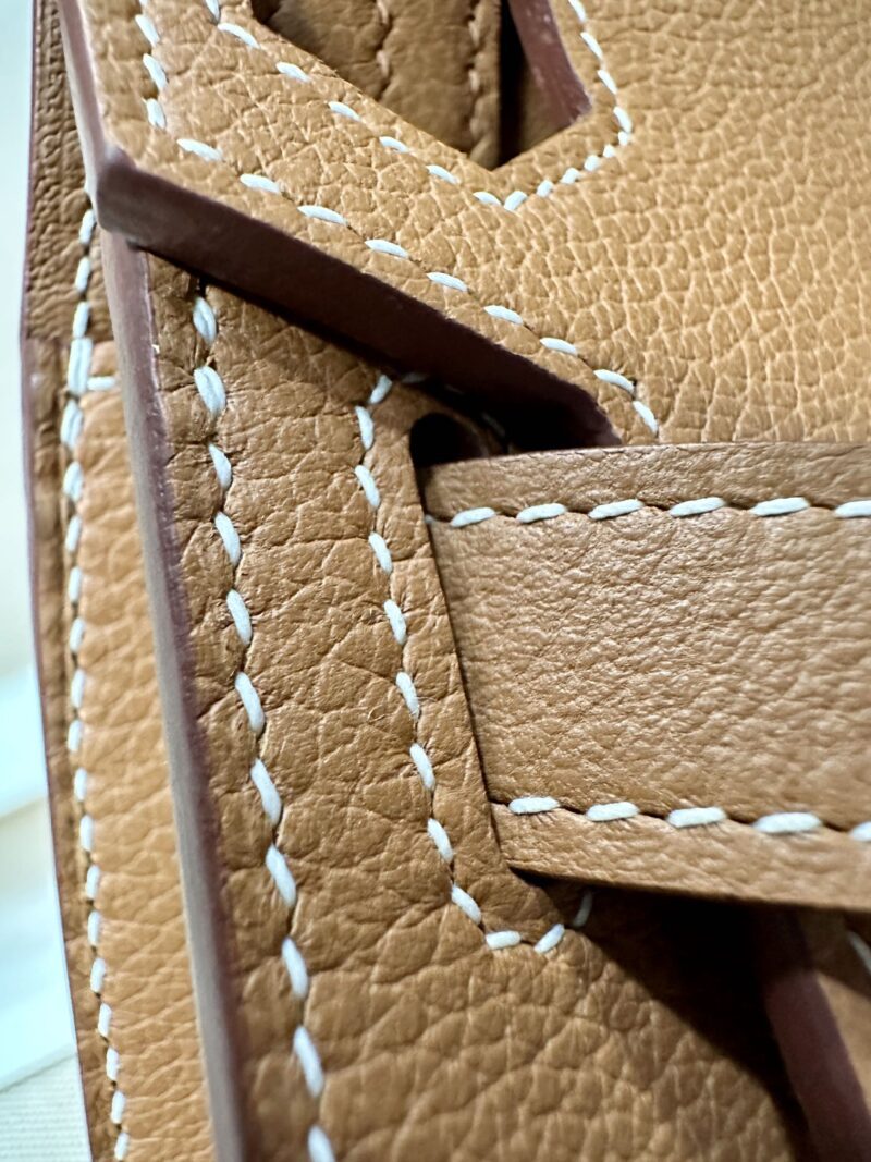 Hermès Jypsiere 23 Evercolor Gold Gold Hardware - Image 18