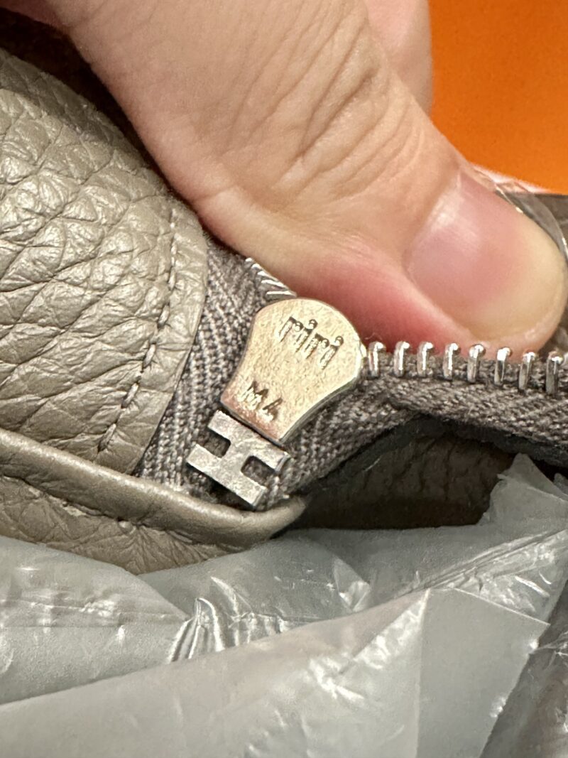Hermès Lindy 26 Clemence Etain Silver Hardware - Image 13