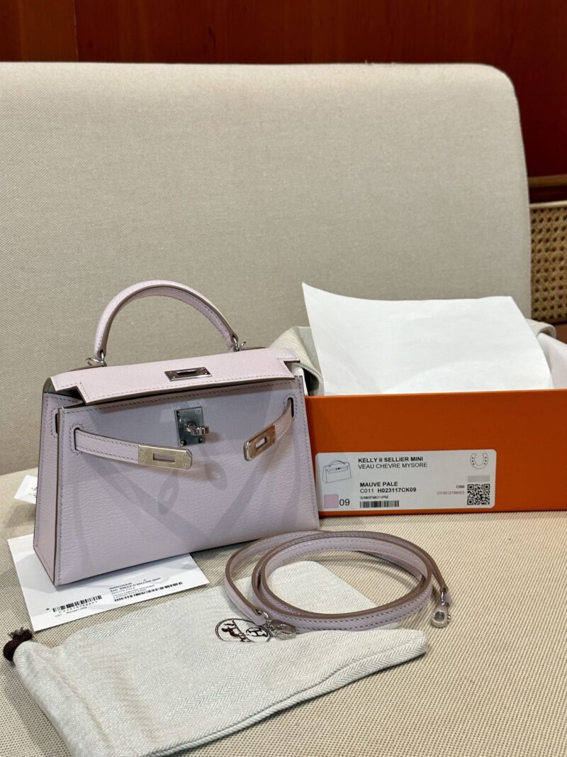 Hermès Mini Kelly 19 Chevre Mauve Pale & Gris Pearl Silver Hardware - Image 4