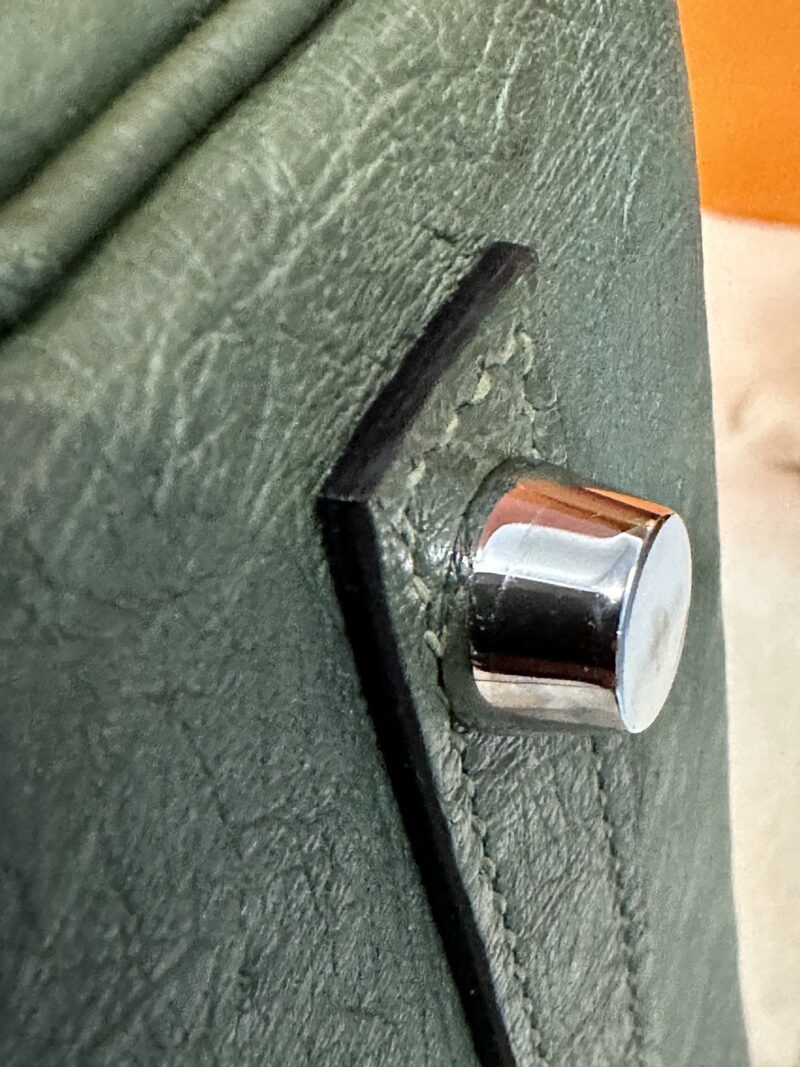 Hermès Birkin 30 Olive Green Ostrich Palladium Hardware - Image 11