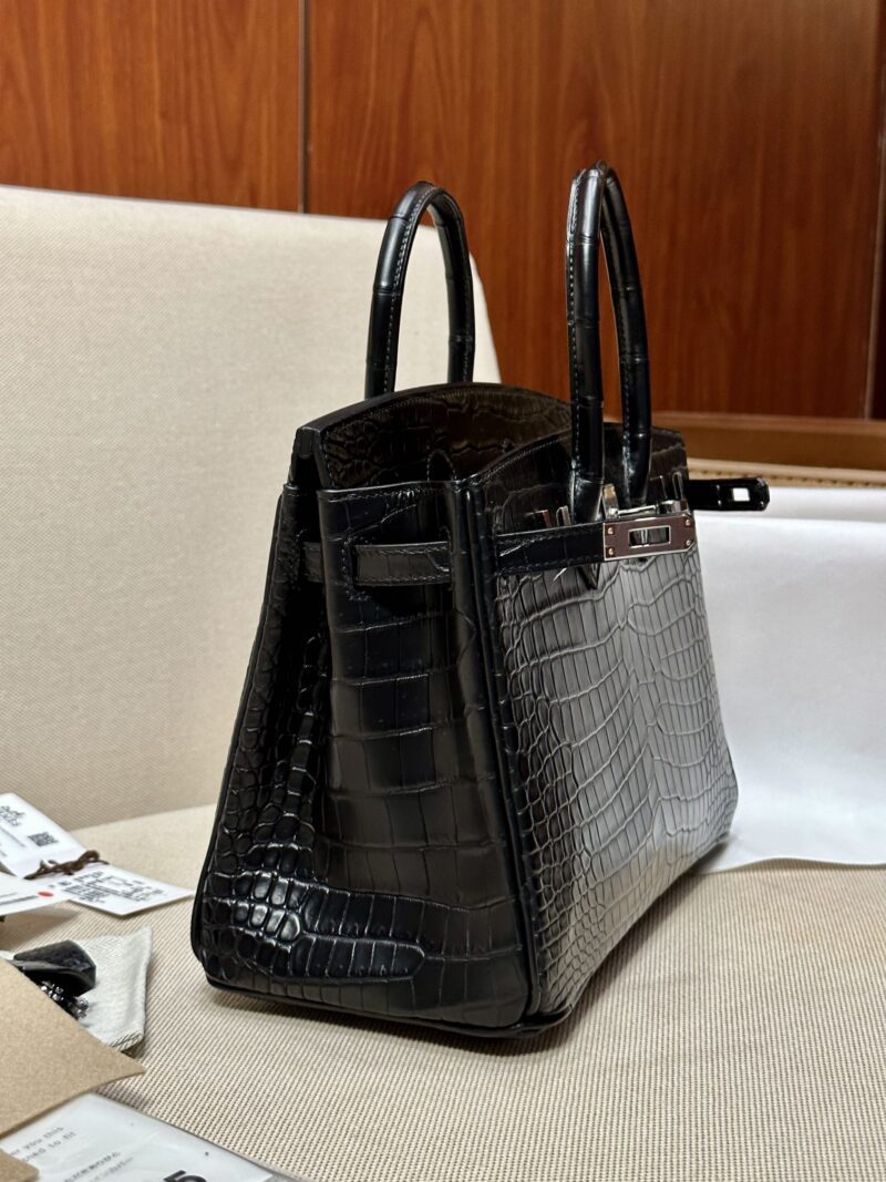 Hermès Birkin 25 Noir Matte Alligator Palladium Hardware - Image 5