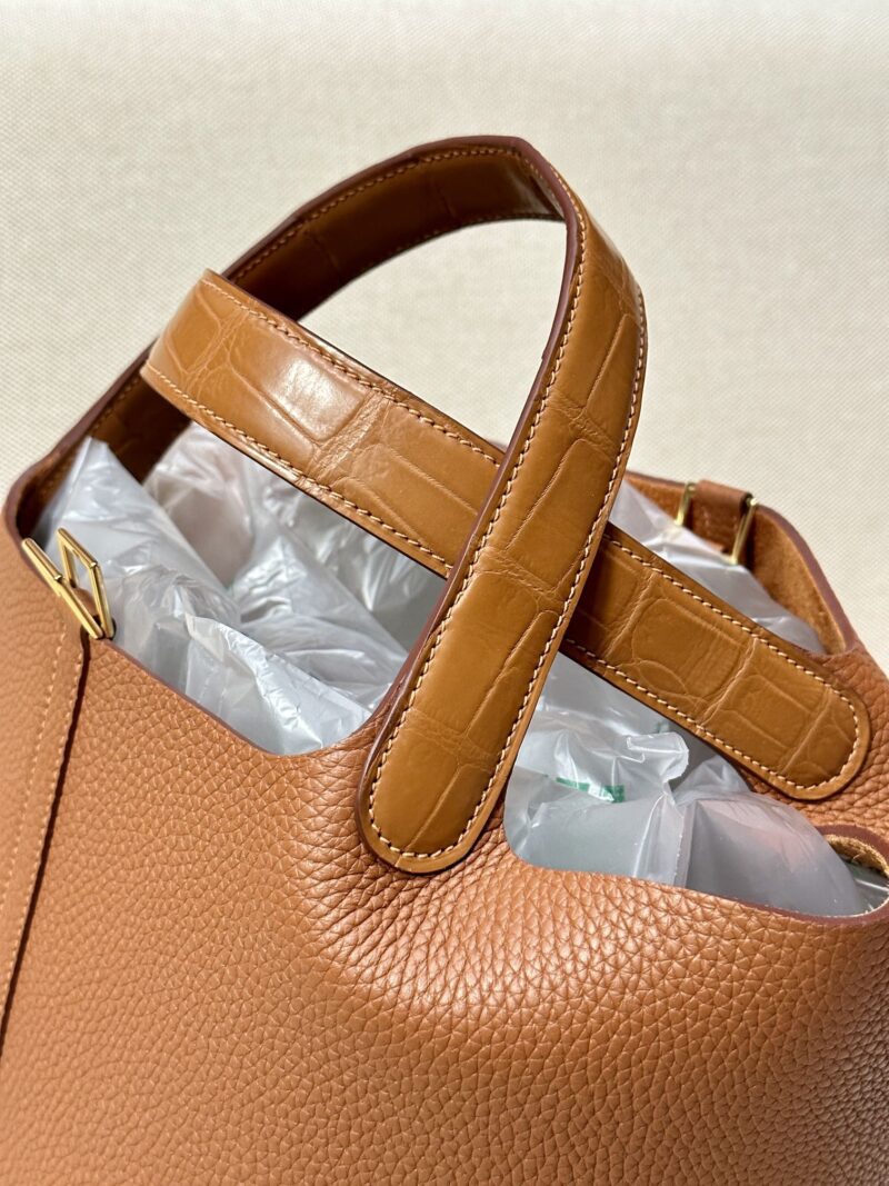 Hermès Picotin 22 Taurillon Clemence & Crocodile Gold Gold Hardware - Image 6