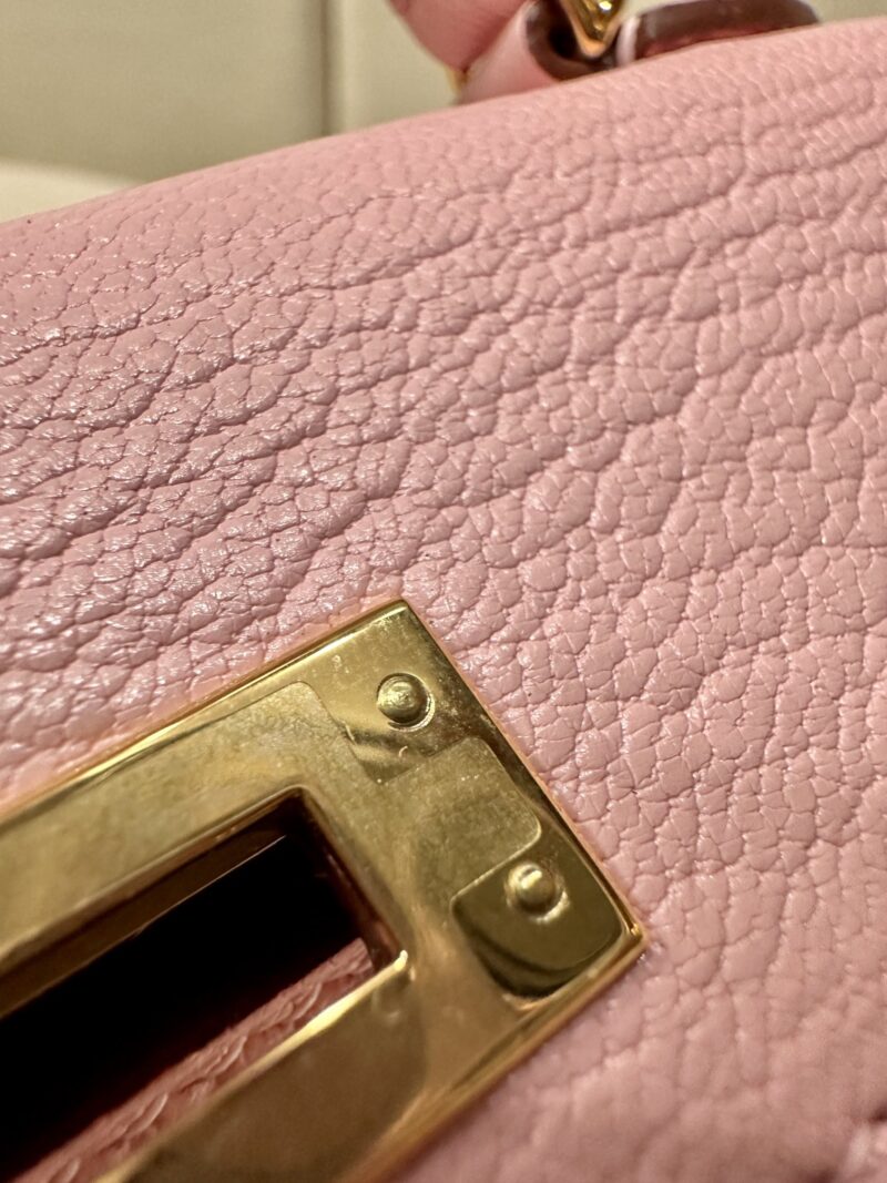 Hermès Mini Kelly 19 Chevre Rose Sakura Gold Hardware - Image 26
