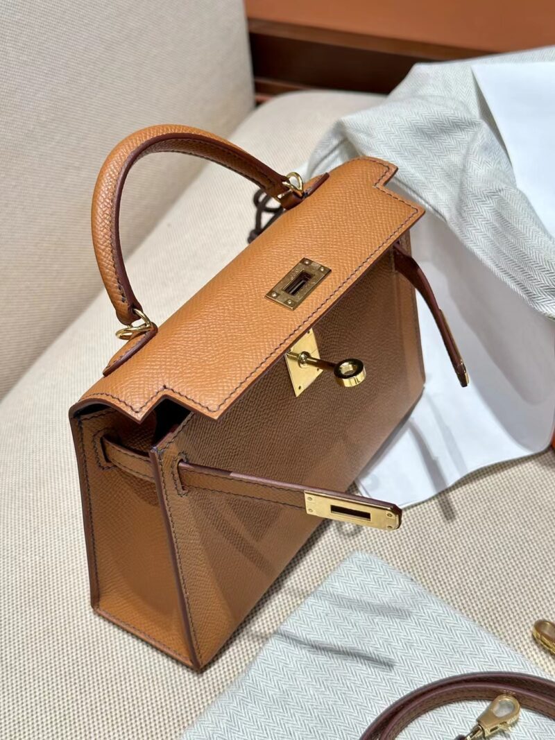 Hermès Mini Kelly 19 Gold & Deep Blue Gold Hardware - Image 5
