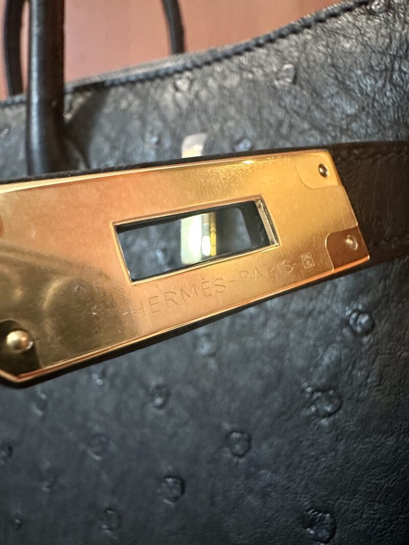 Hermès Birkin 35 Noir Ostrich Gold Hardware - Image 11