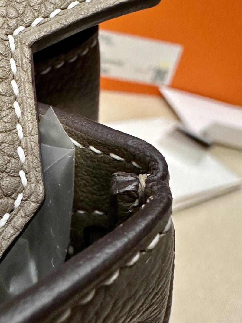 Hermès Birkin 25 Etoupe Togo Gold Hardware - Image 16