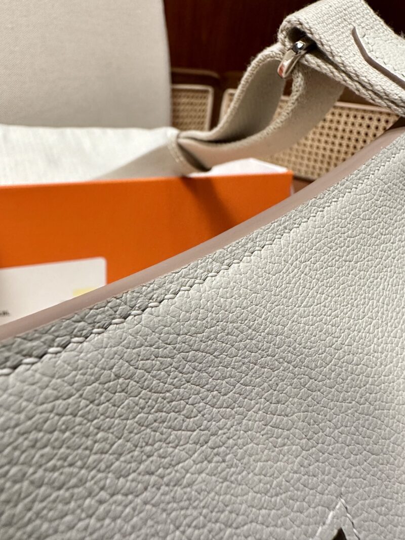 Hermès Jypsiere 23 Evercolor Beton Silver Hardware - Image 13