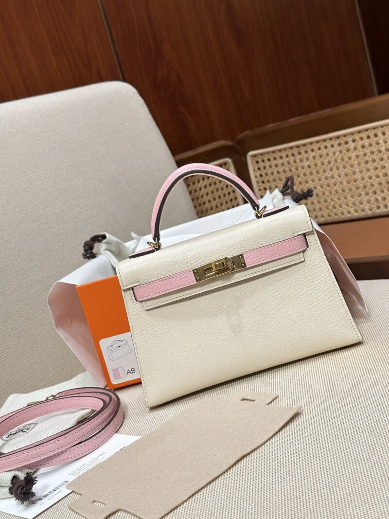 Hermès Mini Kelly 19 Chevre Nata & Rose Sakura Gold Hardware - Image 2