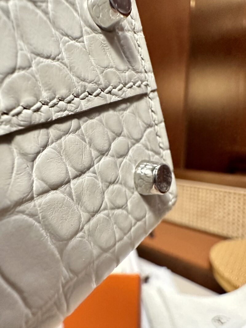 Hermès Mini Kelly Matte Alligator Beton Silver Hardware - Image 17