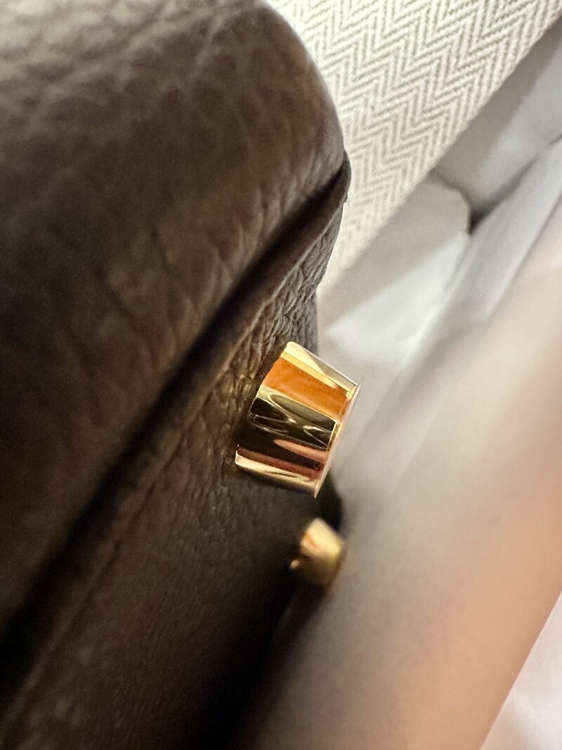 Hermès Kelly 28 Togo Noir Gold Hardware - Image 21