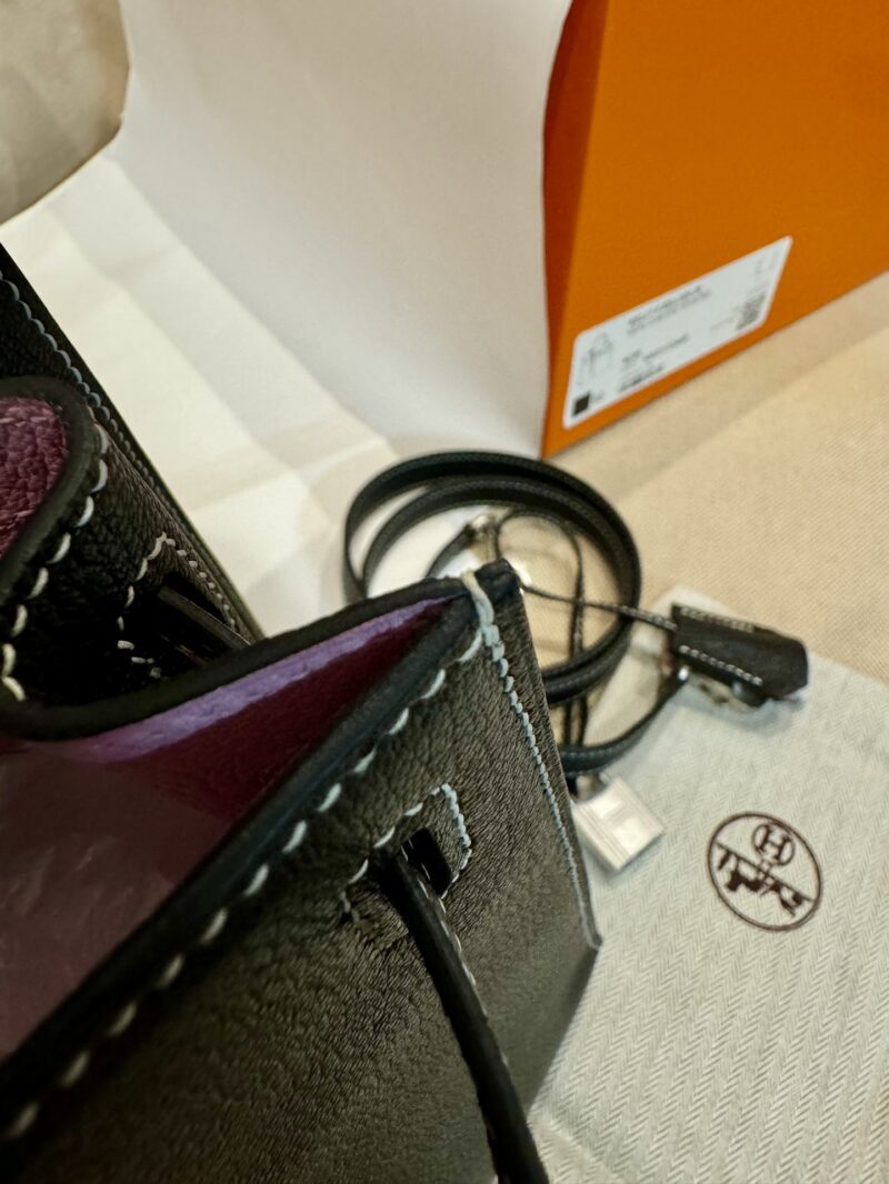 Hermès Kelly 28 Chevre Noir, Mauve Slyvestre Silver Hardware - Image 13
