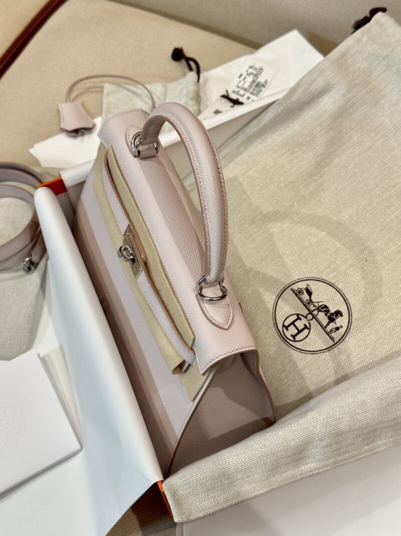 Hermès Kelly 25 Epsom Mauve Silver Hardware - Image 2