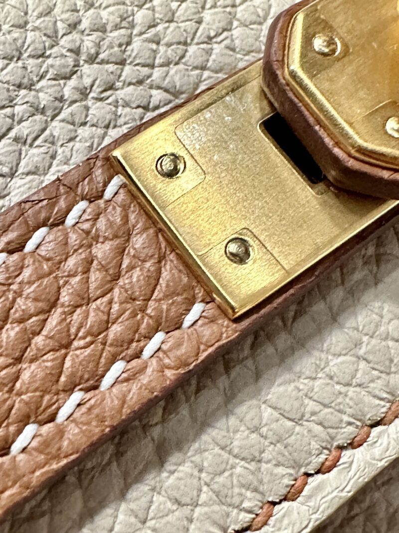 Hermès Kelly 25 Togo Craie, Gold Gold Hardware - Image 16