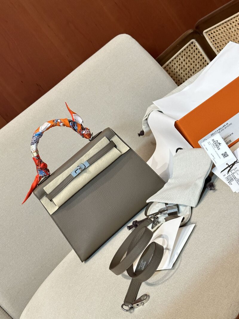 Hermès Kelly 25 Chevre Etoupe Silver Hardware - Image 2