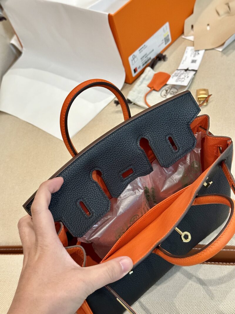 Hermès Birkin 25 Feu Orange, Noir Togo Gold Hardware - Image 14