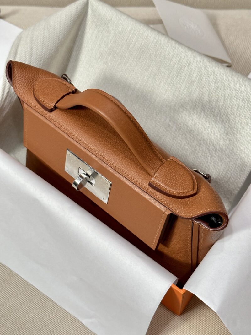 Hermès Mini Kelly 2424 Evercolor & Swift Gold Silver Hardware - Image 3