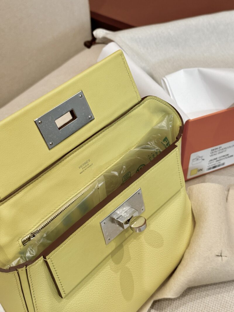 Hermès Mini Kelly 2424 Swift Citron Silver Hardware - Image 7