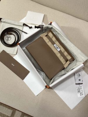 Hermès Kelly Danse 22 Evercolor Beige Weimer Silver Hardware