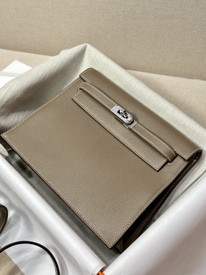 Hermès Kelly Danse 22 Evercolor Etoupe Silver Hardware