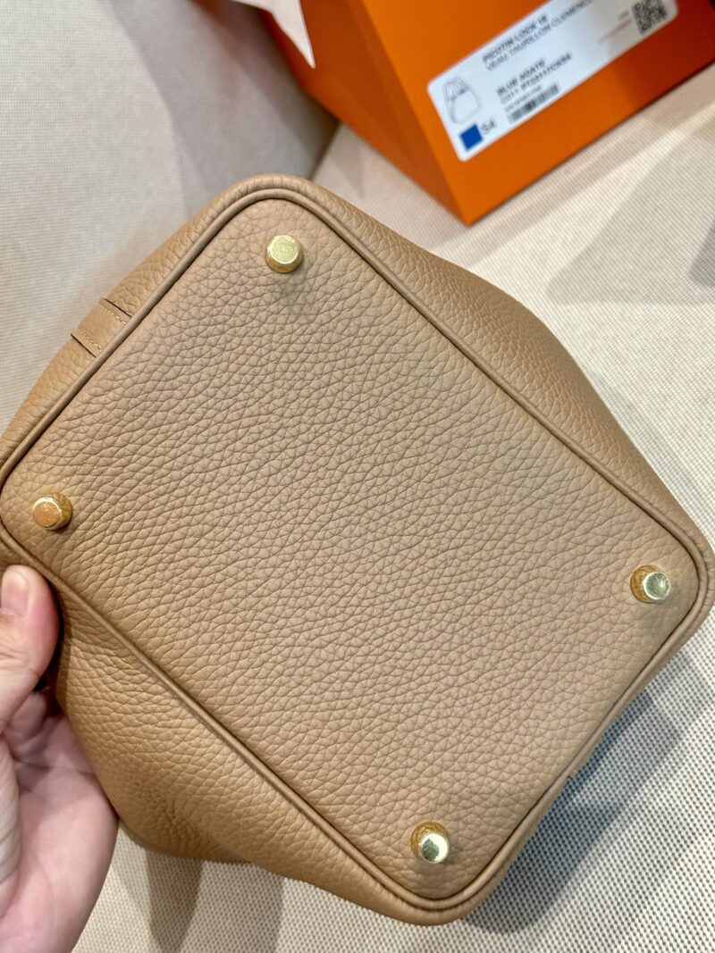 Hermès Picotin 18 Clemence Chai Gold Hardware - Image 4
