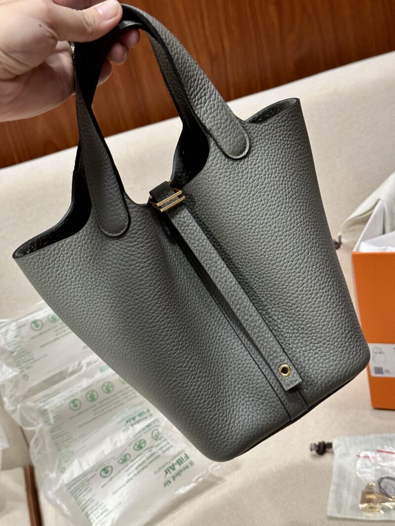Hermès Picotin 18 Taurillon Clemence Gris Meyer Gold Hardware - Image 4
