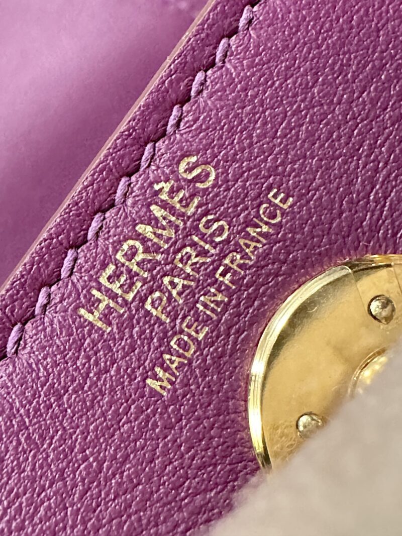 Hermès Mini Lindy 19 Swift Anemone Gold Hardware - Image 8