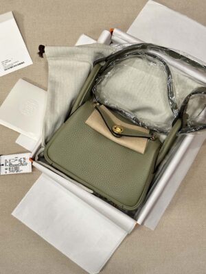 Hermès Mini Lindy 20 Taurillon Clemence Sauge Gold Hardware
