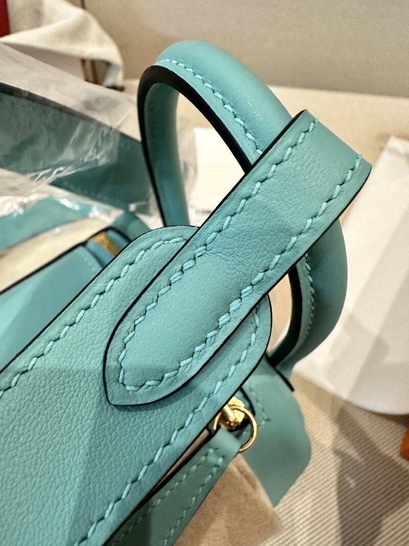 Hermès Mini Lindy 20 Swift Atoll Gold Hardware - Image 12
