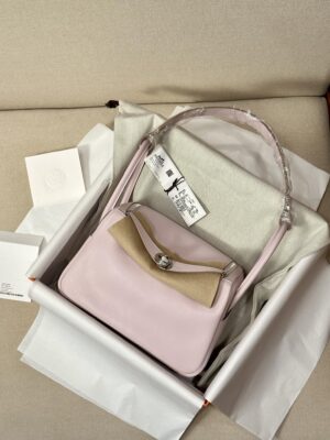 Hermès Lindy 26 Swift Mauve Pale & Gold Gold Hardware
