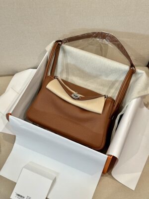 Hermès Lindy 26 Taurillon Clemence Gold Silver Hardware
