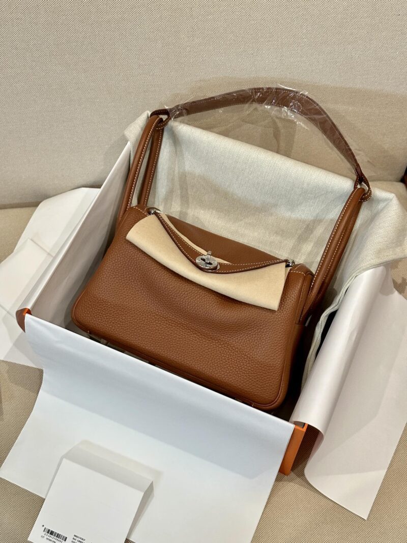 Hermès Lindy 26 Taurillon Clemence Gold Silver Hardware