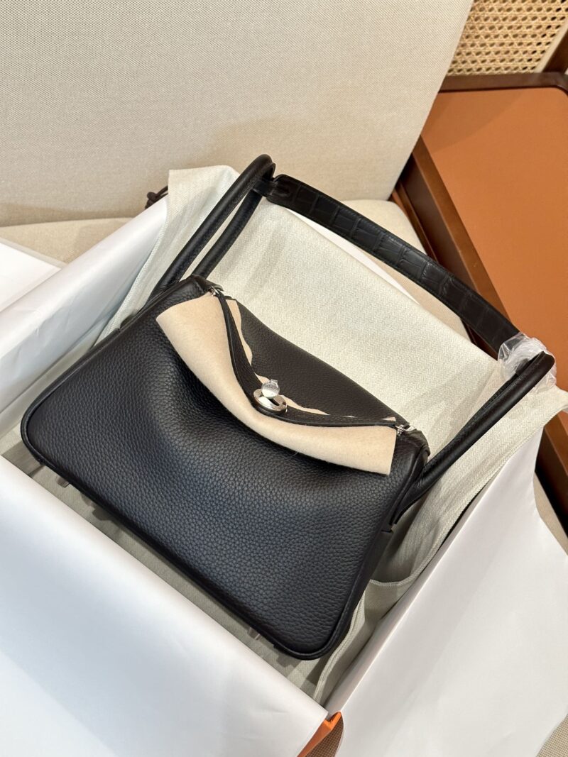 Hermès Lindy 26 Taurillon Clemence & Matte Alligator Noir Silver Hardware
