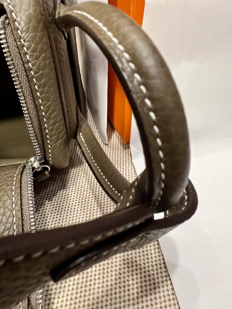 Hermès Mini Lindy 20 Taurillon Clemence Etoupe Silver Hardware - Image 6