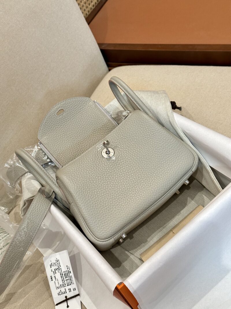 Hermès Mini Lindy 20 Taurillon Clemence Beton Silver Hardware - Image 4