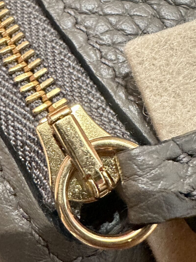 Hermès Mini Lindy 20 Taurillon Clemence Etain Gold Hardware - Image 7