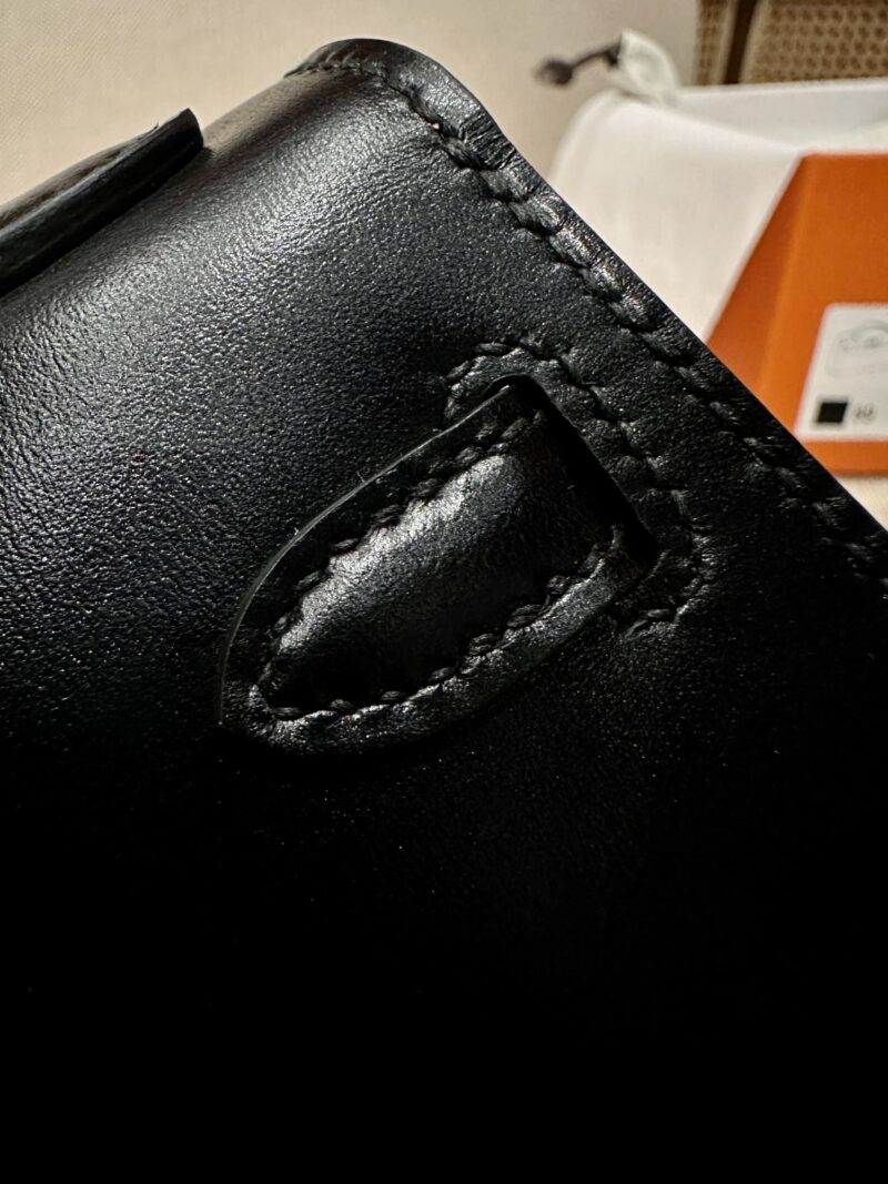 Hermès Mini Kelly 19 Box Calf Noir Gold Hardware - Image 7