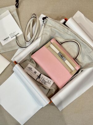 Hermès Mini Kelly 19 Chevre Rose Sakura & Nata Silver Hardware
