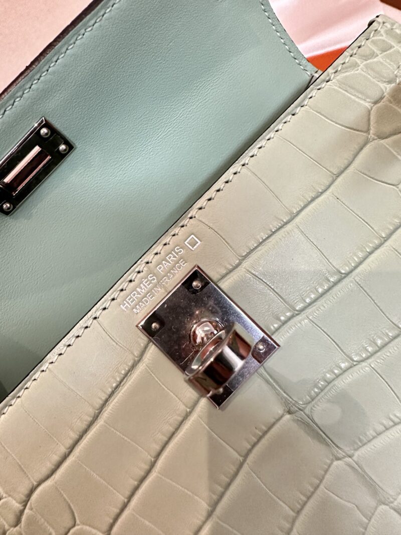 Hermès Mini Kelly 19 Matte Crocodile Vert D'eau Silver Hardware - Image 7