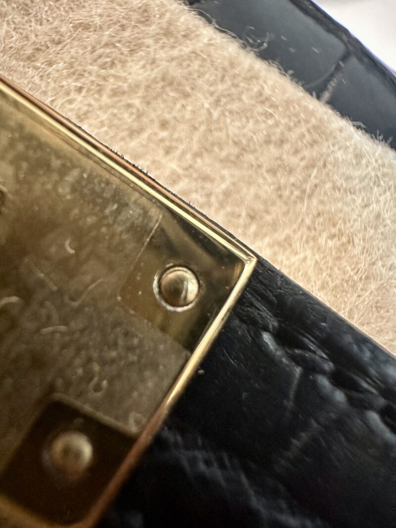 Hermès Kelly 25 Matte Crocodile Noir Gold Hardware - Image 17