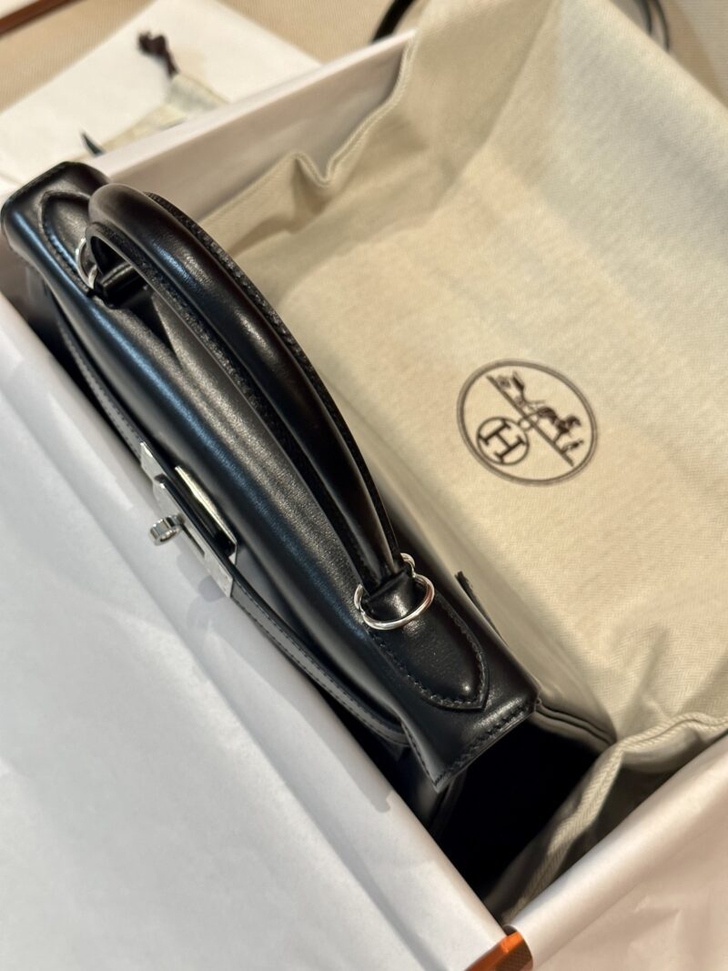 Hermès Kelly 28 Box Noir Silver Hardware - Image 8