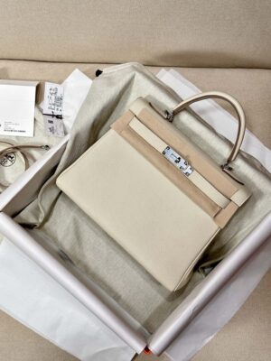 Hermès Kelly 28 Togo Craie Silver Hardware