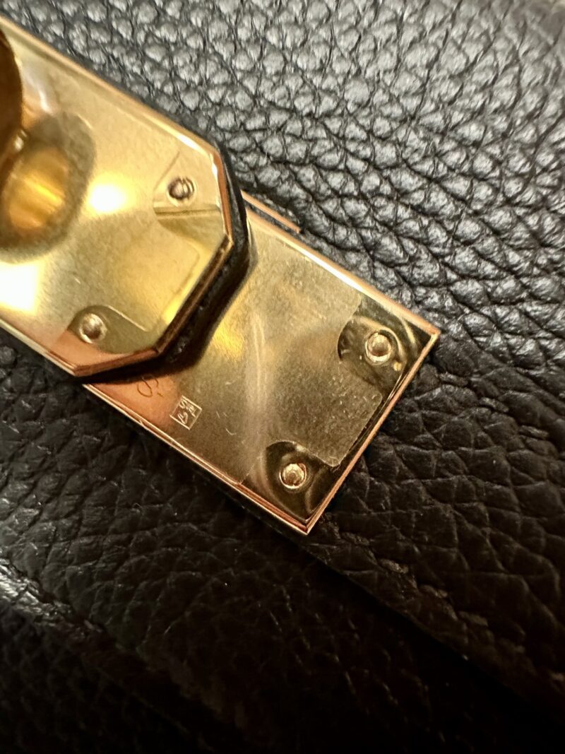Hermès Kelly 28 Togo Noir Gold Hardware - Image 17